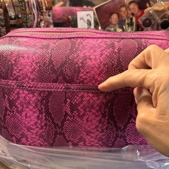 Jeffree Star Pink Snake Print makeup bag - Picture 5 of 9